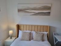 Charming 3Bed House in Strood - B&B Wainscott