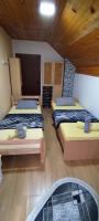 Zweibettzimmer mit Gemeinschaftsbad