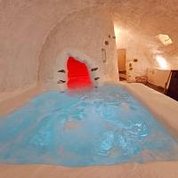 B&B Le Caire - LE GRAND LOGIS, chambre Santorin avec spa privatif - Bed and Breakfast Le Caire