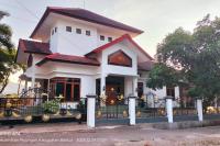 Pringgondani Homestay - B&B