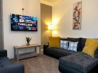 B&B Exley - Homely 3 Bed House Halifax - Bed and Breakfast Exley