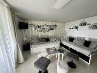 Romantisches Studio inmitten von Weinbergen - B&B Uhwiesen