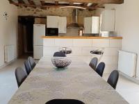 Maison de Campagne Confortable avec Cheminée et Jardin - FR-1-491-432 - B&B Villedieu-le-Château