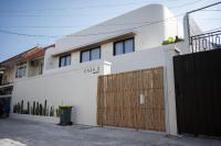 Casa Z - Seminyak 3BR Villa with Private Pool - B&B