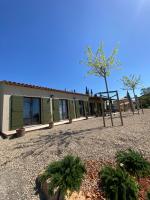 Les Terra Rossa, Villa contemporaine proche Lacs et Gorges du Verdon - B&B Aups