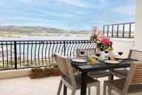 GhadiraBay seafront with sea views by Homely - Chambres d’hôtes Mellieħa