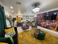 MardiGras Modern 4bedrm Home Wi-Fi free parking - B&B New Orleans