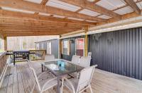 Nancy Cabin with Fire Pit Near Lake Cumberland! - Chambres d’hôtes