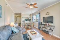 B&B Myrtle Beach - Coastal Condo on Beach with Community Pool Access! - Bed and Breakfast Myrtle Beach