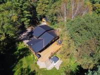 Red Cedar Chalet on Brady Lake - Chambres d’hôtes Hindon Hill