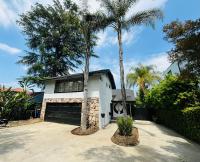 B&B Los Ángeles - Charming Duplex Home in Sherman Oaks - Bed and Breakfast Los Ángeles