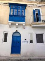 Modern Bedroom with own Bathroom and Balcony Best Area St Julians - 3 mins Seafront - shared common area - Ferienwohnung St. Julian's