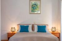 Estudio - 2 adultos + 2 niños