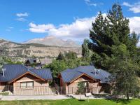Cabañas Bosque Andino con hidromasaje - B&B Esquel