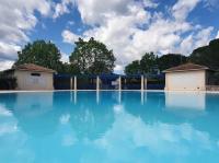Petite maison avec piscine entre mer et montagne - B&B Tourrettes