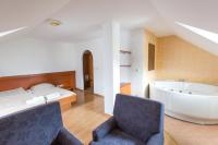 Double Room with Spa Bath