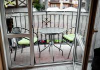 Apartament EmKa z balkonem Rowy - B&B
