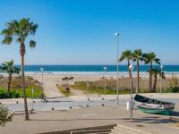 Santa Barbara B Beach front with terrace, sea view in and garage in Conil - Chambres d'hôtes Conil de la Frontera