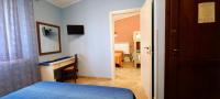 Camera Familiare con Bagno Privato