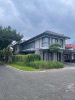 Lioravilla21 KBP with private pool,very comfortable and cozy,near WHOOSH and WAHOO - B&B