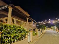 The three bedrooms Casa Barta - 300m from the beach with a beatiful see view from the terrace and private parking - B&B San Juan de los Terreros