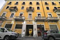 Just Urban Stays - Sunny 2BR Flat in the Heart of Milan - M2 and M4 metro - Chambres d'hôtes Milan
