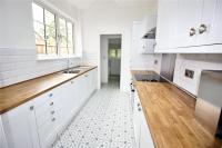 B&B Spon End - Exceptionally Stunning Four Bed Terraced House With Two Bathrooms- Recently Renovated - Bed and Breakfast Spon End