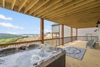 The Lake Fish-Amazing Views-Sleeps 24-indoor-outdoor pools - B&B Branson