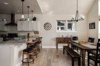 B&B Bozeman - Southbridge Cottage: Cozy and Modern Home - Bed and Breakfast Bozeman