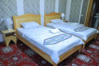 Zimmer mit 2 Kingsize-Betten