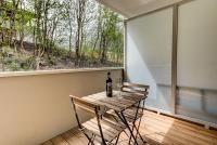 White Pearl A03 - Alpes Travel - Central Chamonix - Sleeps 2-4 - B&B