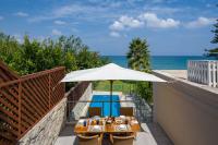 The Seaside Villa - B&B Chionato