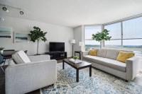 2BR Executive City Suite With Gym & Pool - B&B
