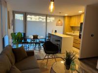 HOM I Familiar Depto con Estacionamiento y Gran Terraza - B&B