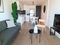 HOM I Dúplex con Terraza y Parking con vista al Mar 1118 - B&B