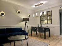 ALFRED SUITES - Appart-Hôtel - Dijon - Centre Historique - B&B Digione