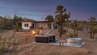 Kinetic House-Joshua Trees Sculptures Cowboy Pool - Ferienwohnung Yucca Valley
