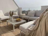 Stylish Penthouse with Pool & Solarium VM40 - B&B San Miguel de Salinas
