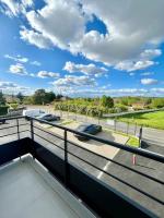 T3 neuf avec parking à 20 min de Lyon - B&B