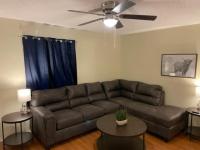 Charming 1-BR upstairs apartment near Fort Sill! - Bed and Breakfast