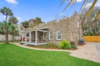 Remodeled Historic 1800s Carriage House, The Castle Garden, Colonial Modern Mansion - Chambres d'hôtes Saint Augustine
