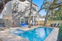 Downtown St Aug Home by Fountain of Youth Pool Spa by Beach Add Golf Cart - Chambres d'hôtes Saint Augustine