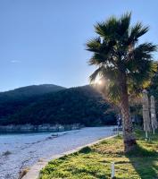 Helios Beach House - Bed and Breakfast Mikrós Gialós
