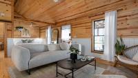 Sweet Paradise cabin with private hot tub - B&B Fredericksburg