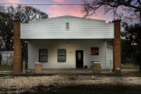 RelaxStation Gas Station Home plus hot tub - Ferienwohnung Fredericksburg