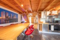 Stylist Split Level 2 Bed with Parking - B&B Hambrook