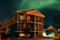 B&B Whitehorse - NN - The Crown - Downtown 2-bed 2-bath - Bed and Breakfast Whitehorse