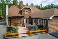 B&B Whitehorse - NN - The Den - Riverdale 1-bed 1-bath - Bed and Breakfast Whitehorse