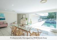 Regand Retreat - Luxurious Family Home, Pool - Chambres d’hôtes