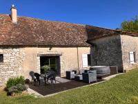 Périgourdine avec spa et vue - Ferienwohnung